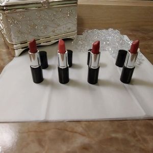 NWOT Moxie mini lipsticks